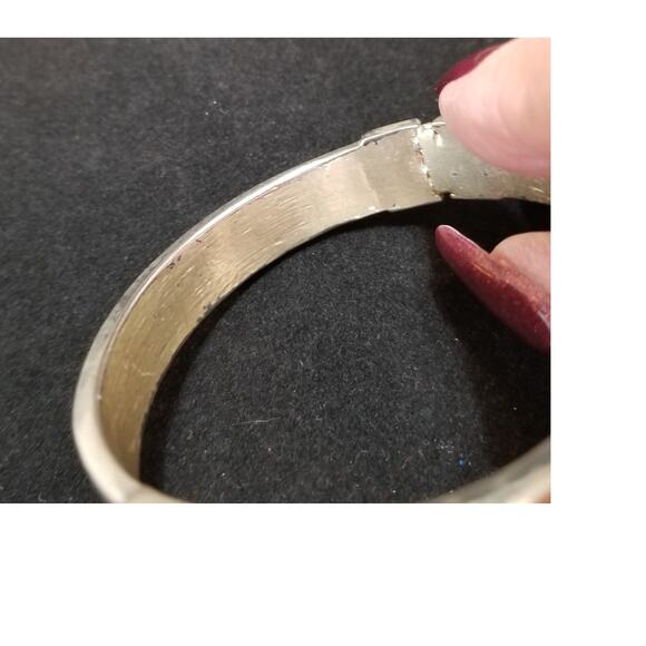 VTG - Unbranded 2 Tone Gold Silver 2 1/2 inch Cuff Bracelet - PO VGC - Picture 14 of 14